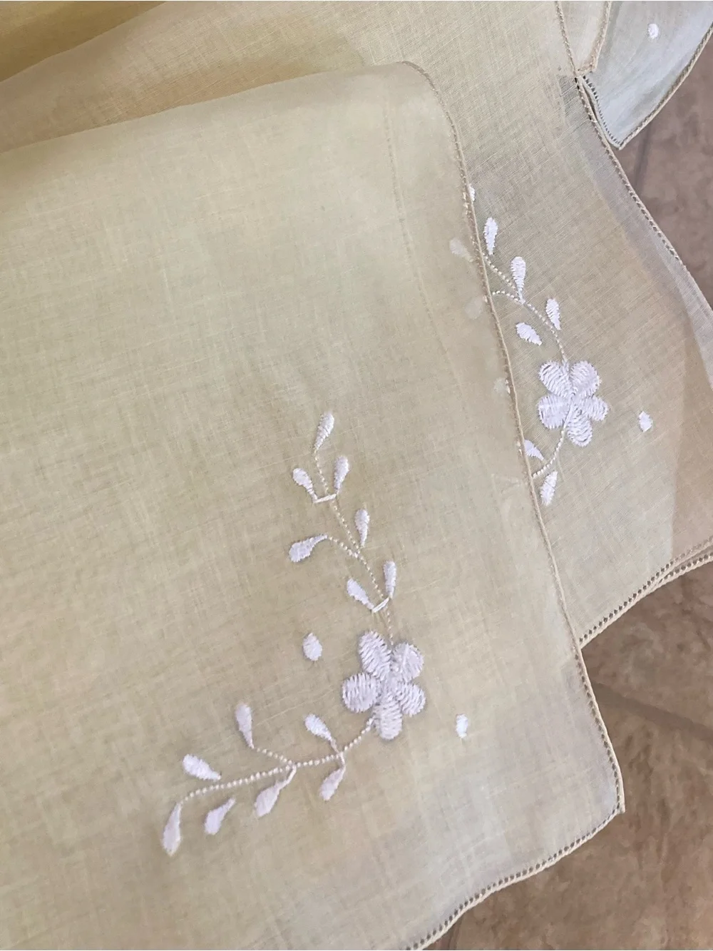 Butter Cream Embroidered Sheer Tablecloth /Napkins - Set of 8
